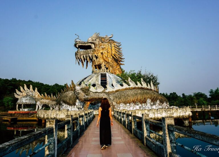Abandoned-park-Hue-Vietnam-dragon